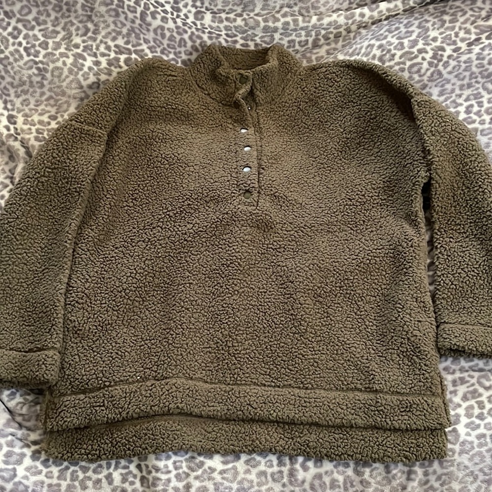 Nwt Sherpa sweater